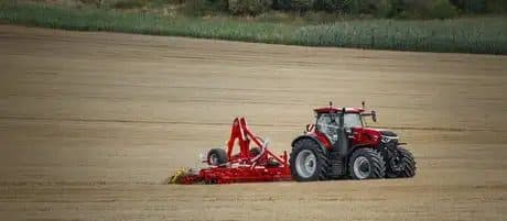Optum 360–440 Traktor